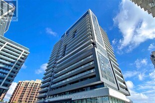 75 Oneida Crescent in Richmond Hill, ON - Building Photo