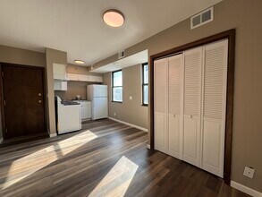 2905 Glenmore Ave in Dormont, PA - Building Photo - Building Photo