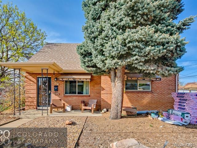 property at 4905 E 36th Ave