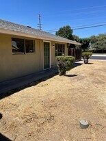 3111 W Caldwell Ave in Visalia, CA - Building Photo
