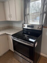 19912 Adams Rd in South Bend, IN - Foto de edificio - Building Photo