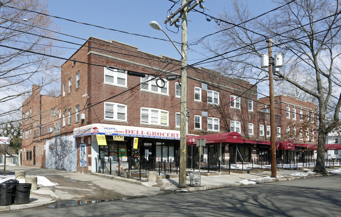 Century Square Apartments in Trenton, NJ - Building Photo