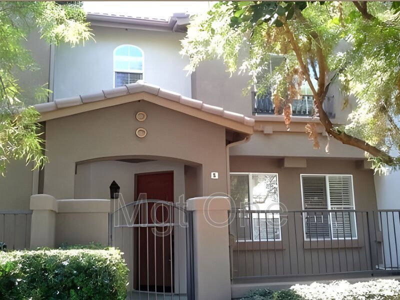 5 Emory in Irvine, CA - Building Photo