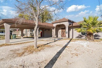 1805 Ave C in Del Rio, TX - Building Photo - Building Photo