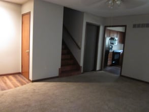 427 S Cardinal Dr in Olathe, KS - Building Photo - Building Photo