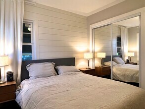 3467 W 71st St in Los Angeles, CA - Foto de edificio - Building Photo