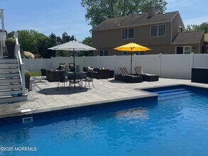 141 Osborn Ave in Bay Head, NJ - Building Photo - Building Photo