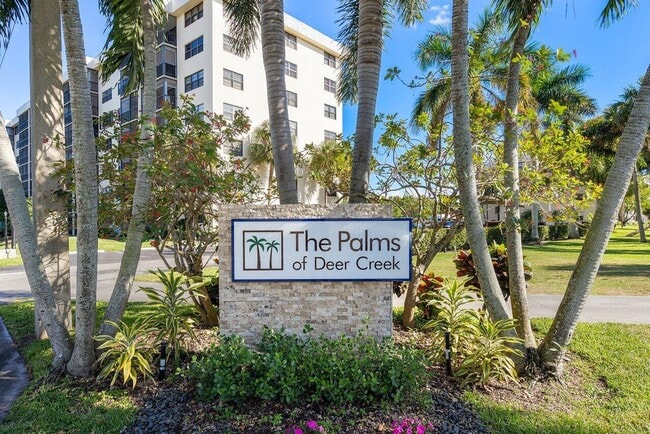 2420 Deer Creek Country Club Blvd in Deerfield Beach, FL - Building Photo - Building Photo