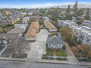 1977 Plymouth St in Mountain View, CA - Building Photo - Primary Photo