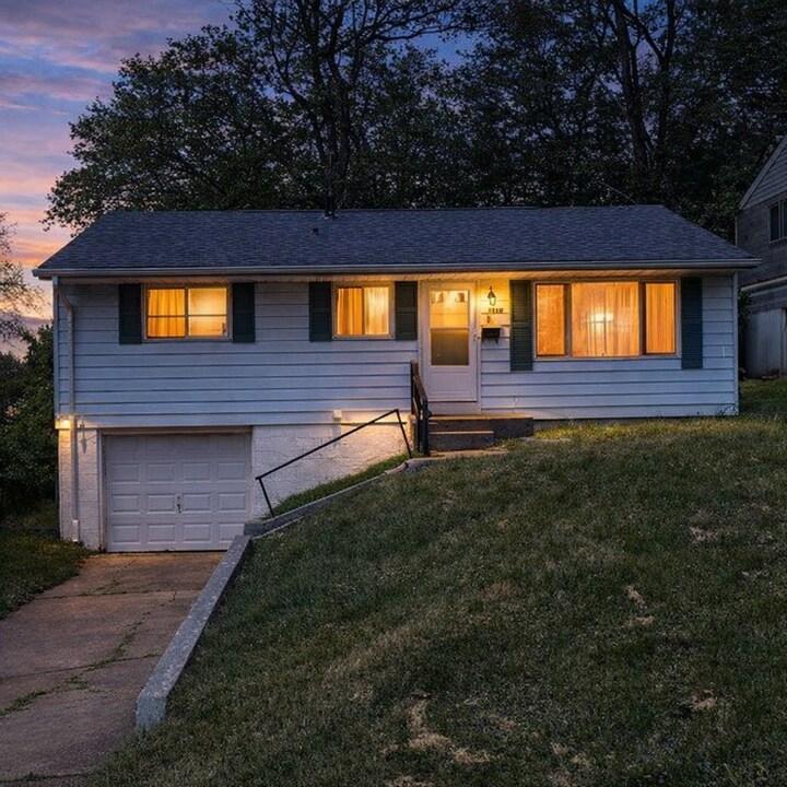 7315 Albright Ave in Jennings, MO - Building Photo