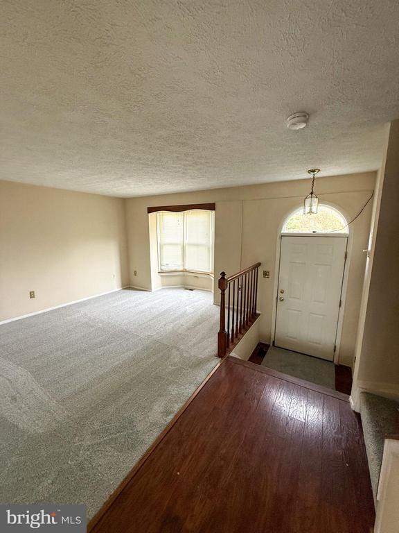property at 46 Running Brooke Dr
