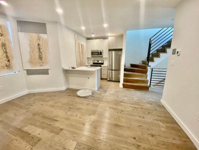 7 Wigglesworth St, Unit 3