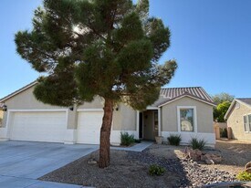6521 Diamond Point Ct in North Las Vegas, NV - Building Photo