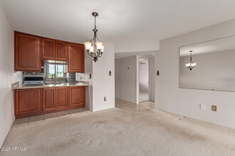7436 E Chaparral Rd in Scottsdale, AZ - Building Photo - Building Photo