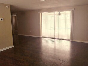 7918 Hawthorn Dr in Port Richey, FL - Building Photo - Building Photo