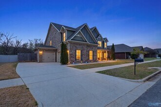 8349 Anslee Way NW in Huntsville, AL - Building Photo - Building Photo