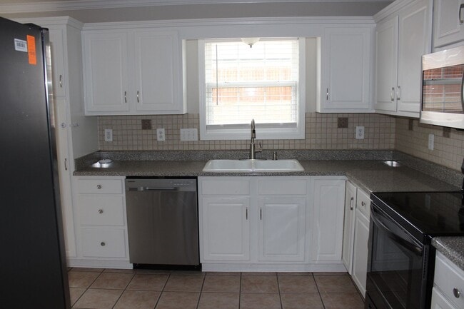 1122 Reflex St in Fayetteville, NC - Building Photo - Building Photo