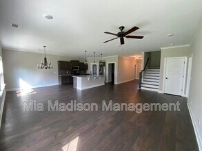 54 Misty Marsh Dr in Savannah, GA - Building Photo - Building Photo