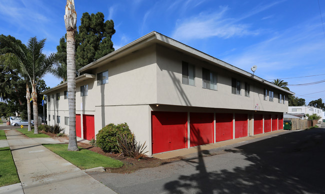 Beachwalk Apartments - 508 in Oceanside, CA - Foto de edificio - Building Photo