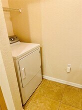 1103 Belmont Ln in North Lauderdale, FL - Foto de edificio - Building Photo