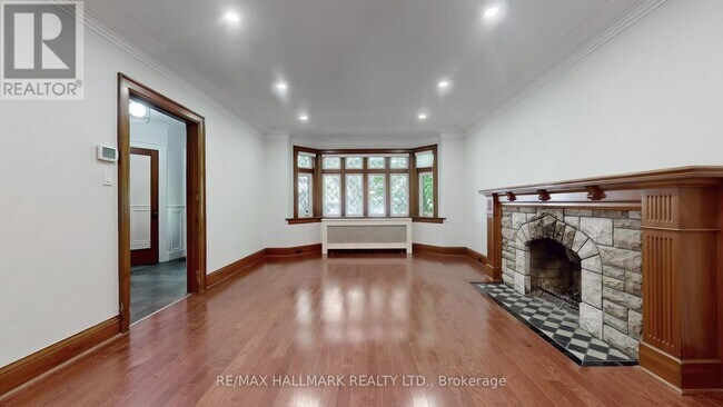 139 Hillhurst Blvd in Toronto, ON - Building Photo - Building Photo