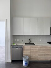 4000 W Diversey Ave in Chicago, IL - Building Photo - Building Photo