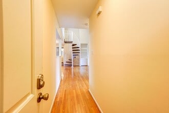20649 Shadyside Way in Germantown, MD - Building Photo - Building Photo
