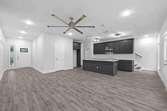4677 Munger St-Unit -B in Houston, TX - Building Photo - Building Photo
