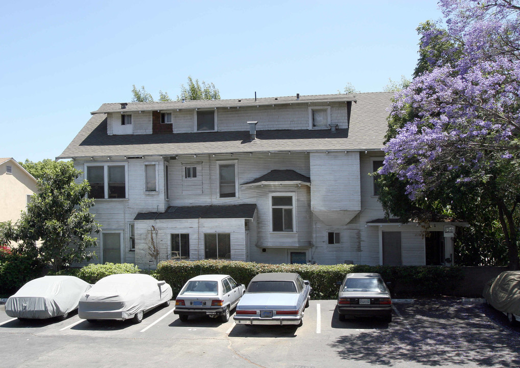 190 S Marengo Ave in Pasadena, CA - Foto de edificio