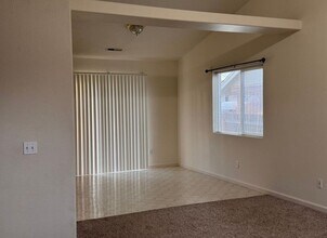 655 Arthur Ave in Cottage Grove, OR - Building Photo - Building Photo