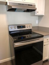 11330 La Mirada Blvd-Unit -Apt 225 in Whittier, CA - Building Photo - Building Photo