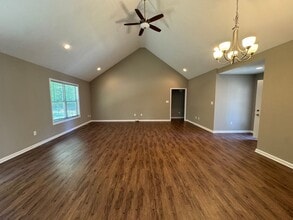 716 Red Maple St in Bowling Green, KY - Building Photo - Building Photo