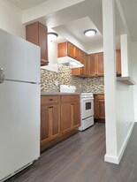 4735 W Broadway, Unit 1B in Hawthorne, CA - Building Photo