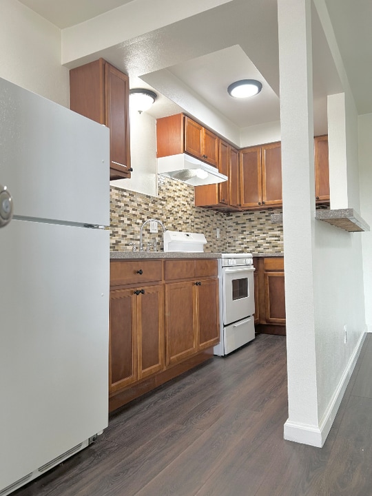 4735 W Broadway, Unit 1B in Hawthorne, CA - Foto de edificio