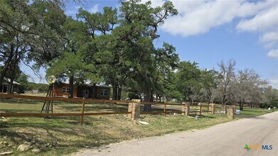 305 Remuda Dr in Liberty Hill, TX - Building Photo - Building Photo