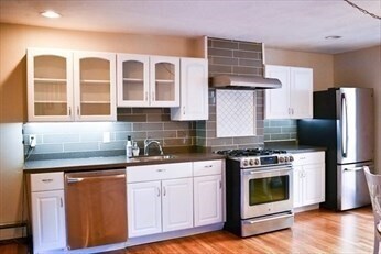 454 E 3rd St in Boston, MA - Building Photo