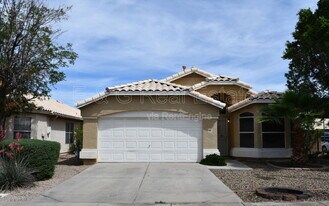 1476 E Silver Creek Rd in Gilbert, AZ - Building Photo