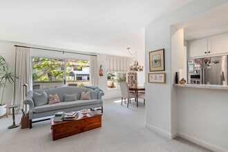 440 Por La Mar Cir in Santa Barbara, CA - Building Photo - Building Photo