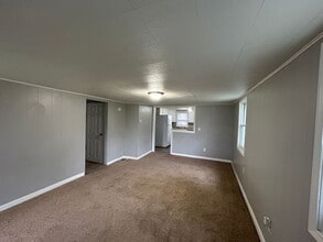 309 28th Ave in East Moline, IL - Building Photo - Building Photo