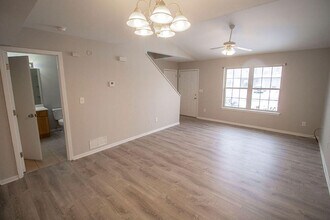 1413 Greensboro Dr in Columbia, MO - Building Photo - Building Photo