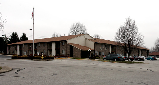 Lakeview Village Apartments in Indianapolis, IN - Building Photo - Building Photo