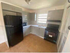6747 NW 5th Ct in Miami, FL - Building Photo