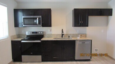 2735 Minnow Ln in Lake Havasu City, AZ - Building Photo - Building Photo