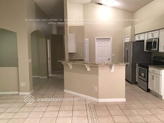 property at 1671 Hooked Bill Ln