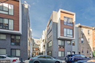 1647 E Eyre St, Unit Apt 7 in Philadelphia, PA - Building Photo