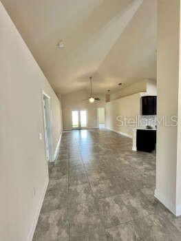 424 Buchannan Dr in Davenport, FL - Foto de edificio - Building Photo