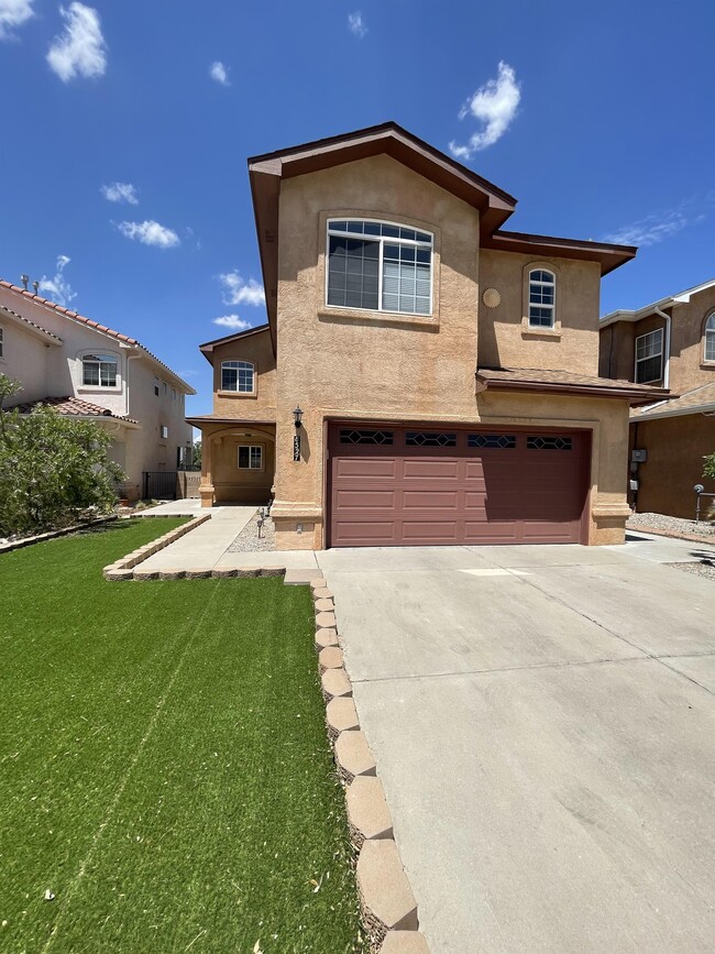 8527 Murrelet Dr NE in Albuquerque, NM - Building Photo - Building Photo