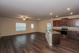 108 Brook Dr in Cartersville, GA - Building Photo - Building Photo