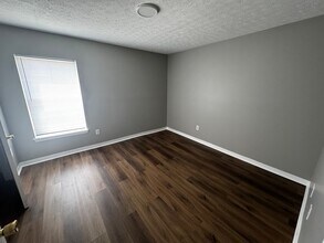 2907 Greenwood Ave in Louisville, KY - Building Photo - Building Photo