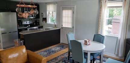 278 Valley View Road in Malvern, PA - Foto de edificio - Building Photo